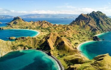 Exploring Komodo and Padar Islands