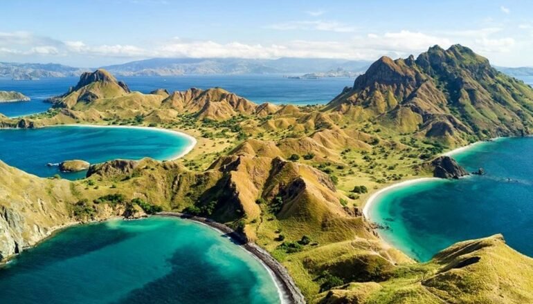 Exploring Komodo and Padar Islands
